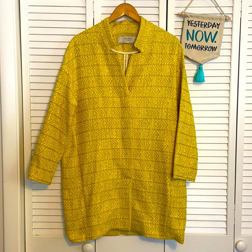 Zara. yellow coat with pockets.